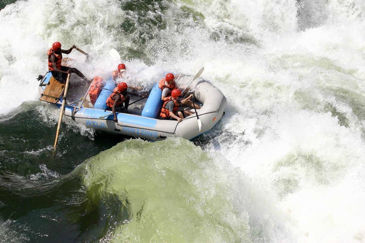 Rafting in Iguazu River