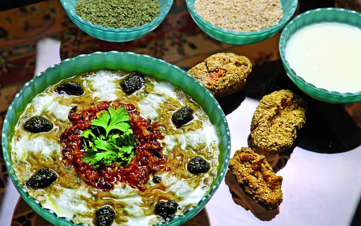 غذاهای سنتی کرمانشاه؛ آش ترخینه